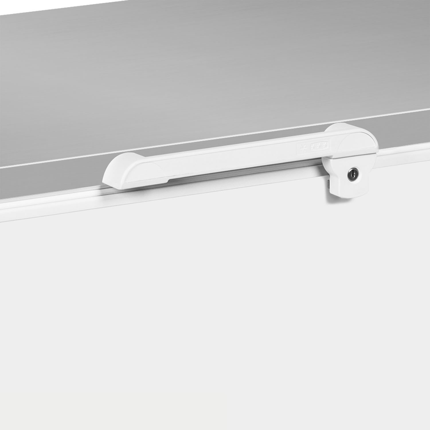 Elcold EL22SS Chest Freezer with Stainless Steel Lid Caterkwik Ireland
